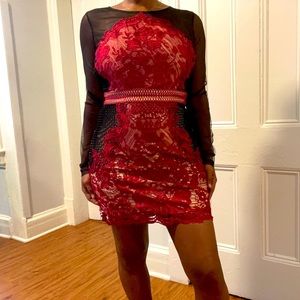 Long sleeve fitting mini dress